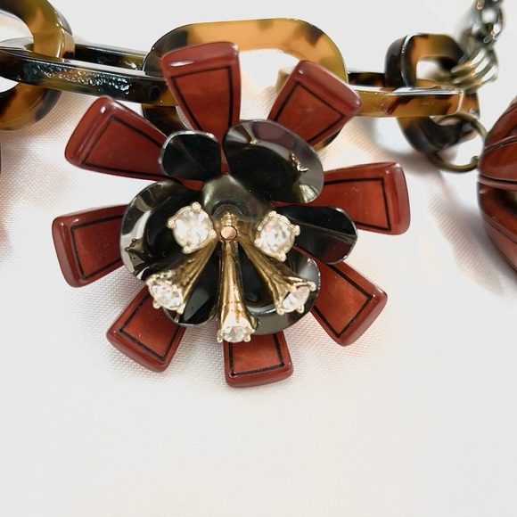 THE LIMITED STATEMENT NECKLACE - Picture 3 of 5